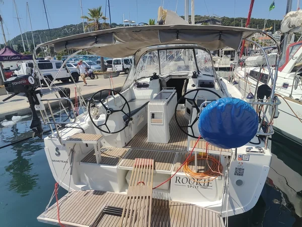 Oceanis 34.1 - Boatscribe.com
