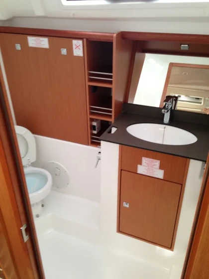 Bavaria 41 Cruiser - Boatscribe.com