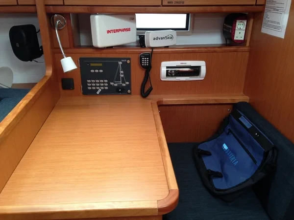 Bavaria 41 Cruiser - Boatscribe.com