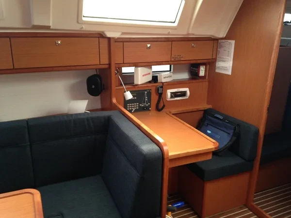 Bavaria 41 Cruiser - Boatscribe.com
