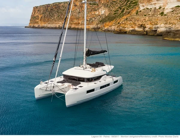 Lagoon 50 - Boatscribe.com
