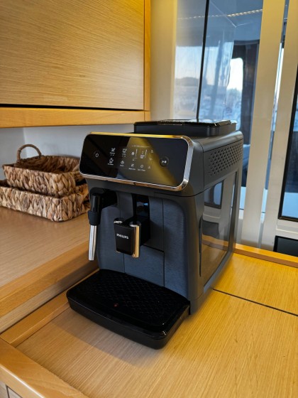 Lagoon 450 F - Boatscribe.com