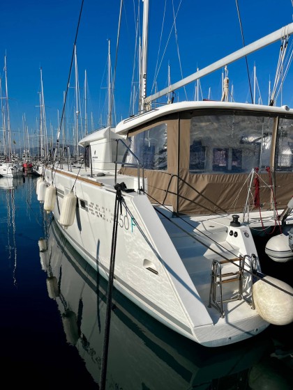 Lagoon 450 F - Boatscribe.com
