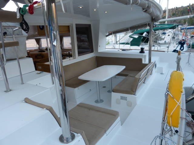 Lagoon 400 - Boatscribe.com