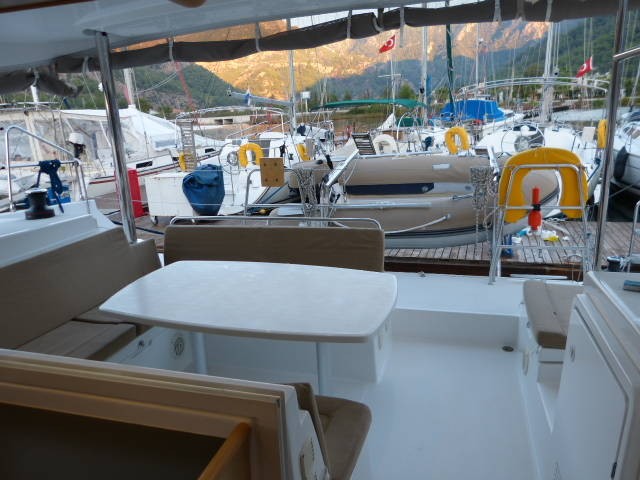 Lagoon 400 - Boatscribe.com