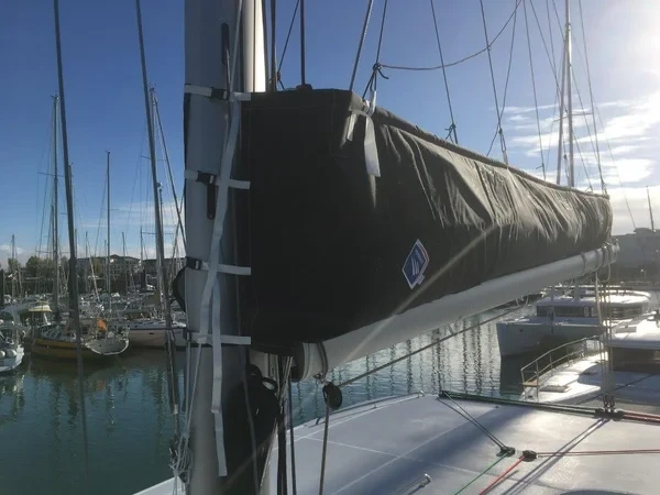 Lagoon 42 - Boatscribe.com
