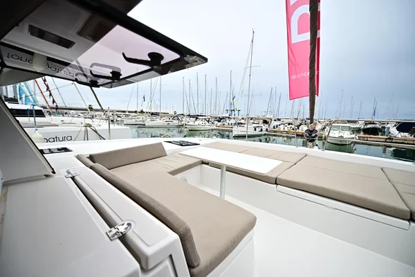 Bali 4.2 - Boatscribe.com