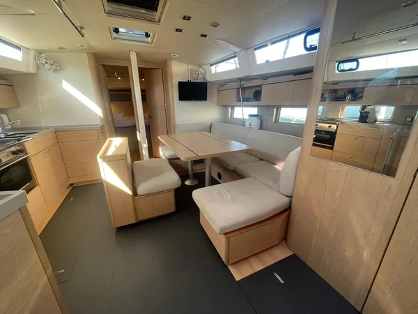 Oceanis 46.1 - Boatscribe.com