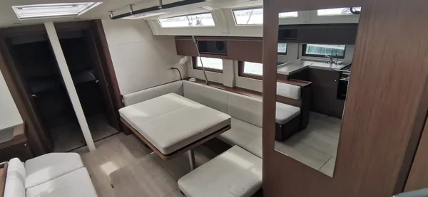 Oceanis 51.1 - Boatscribe.com