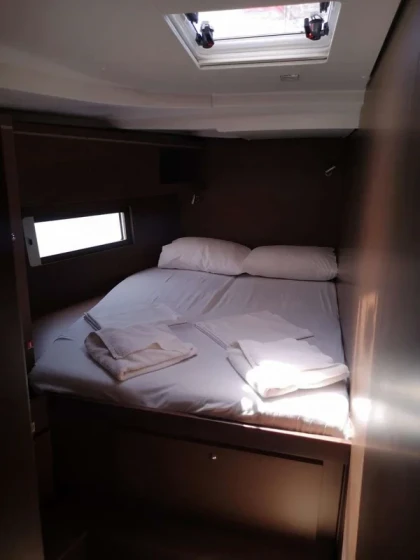 Oceanis 51.1 - Boatscribe.com