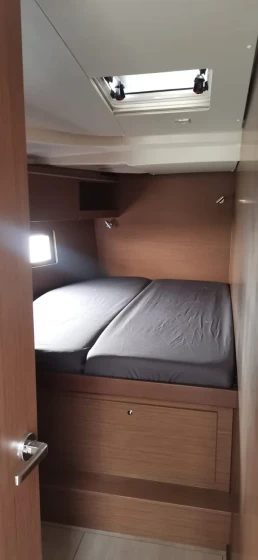 Oceanis 51.1 - Boatscribe.com