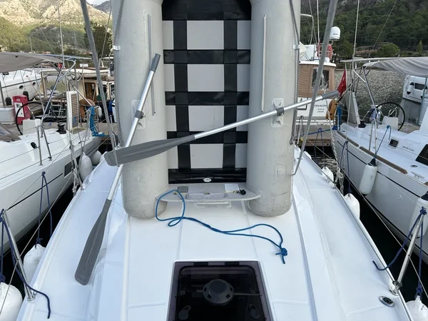 Oceanis 34.1 - Boatscribe.com