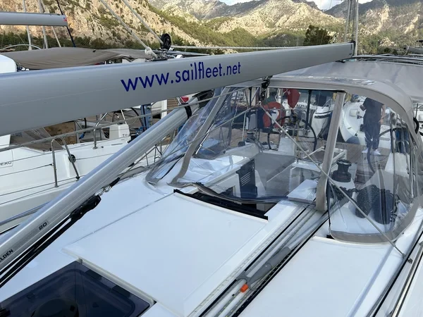 Oceanis 34.1 - Boatscribe.com