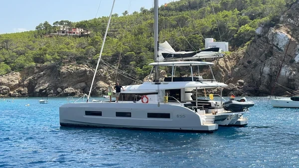 Lagoon 55 - Boatscribe.com