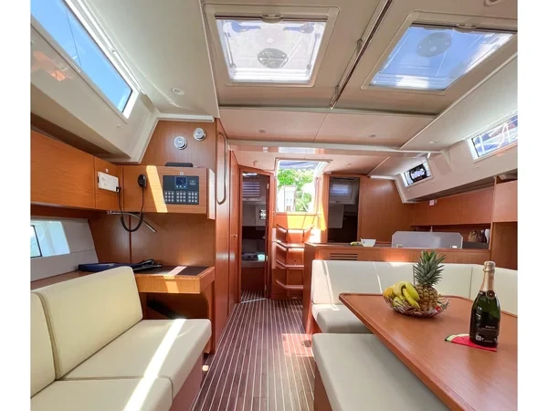Bavaria C45 - Boatscribe.com