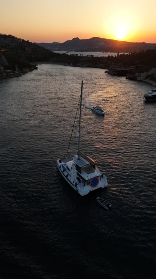 Bali 4.6 - Boatscribe.com