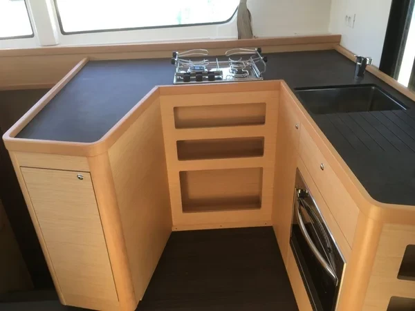Lagoon 42 - Boatscribe.com