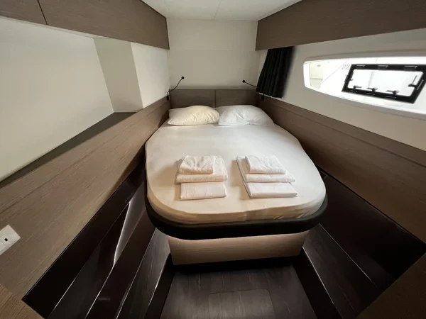 Elba 45 - Boatscribe.com