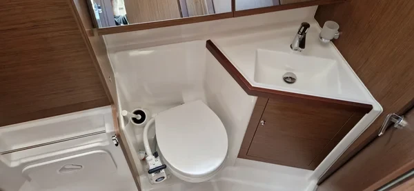 Oceanis 40.1 - Boatscribe.com