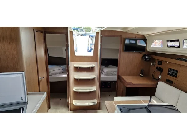 Oceanis 40.1 - Boatscribe.com