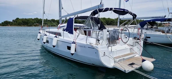Oceanis 40.1 - Boatscribe.com