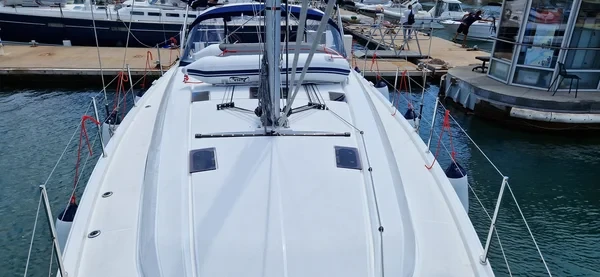 Oceanis 40.1 - Boatscribe.com