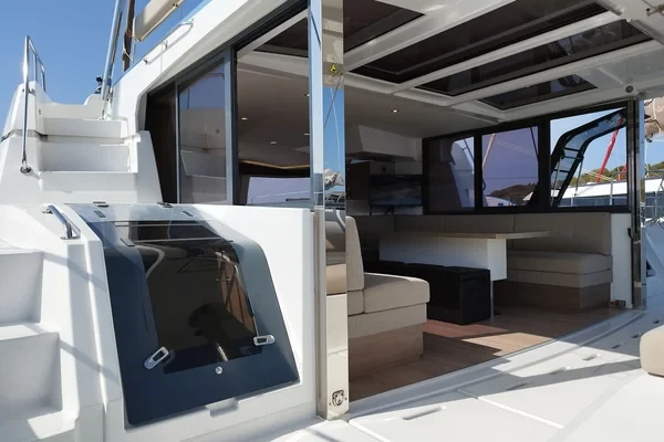 Bali 4.8 - Boatscribe.com