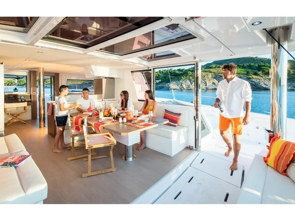 Bali 4.8 - Boatscribe.com