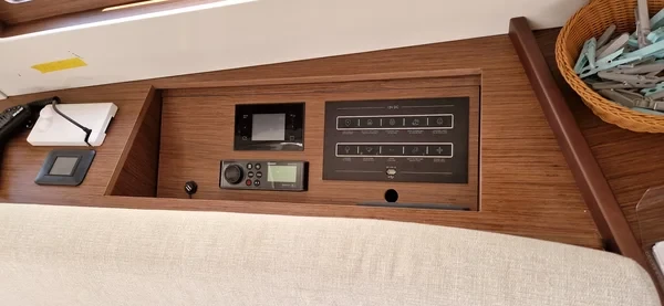 Oceanis 46.1 - Boatscribe.com