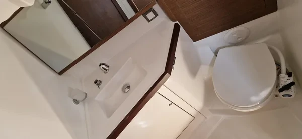 Oceanis 46.1 - Boatscribe.com