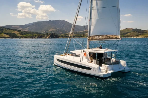 Bali 4.2 - Boatscribe.com