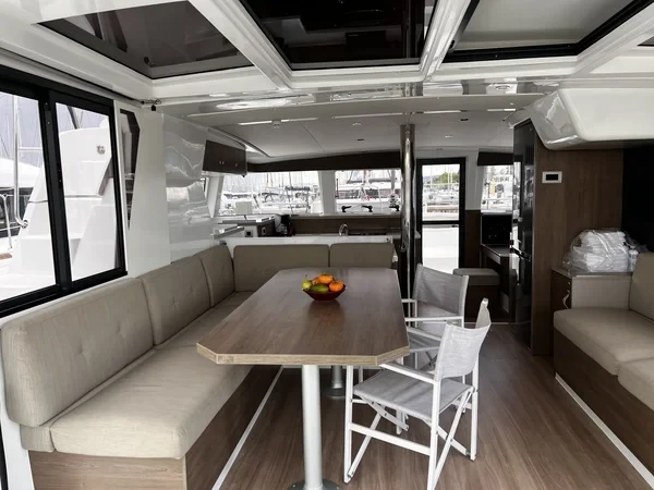 Bali 4.2 - Boatscribe.com
