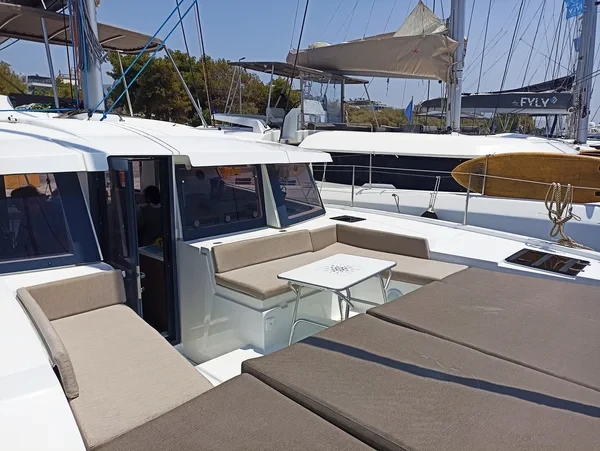 Bali 4.2 - Boatscribe.com