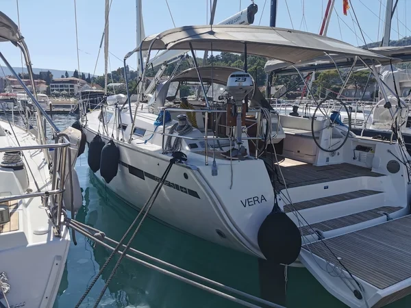 Bavaria 51 Cruiser - Boatscribe.com