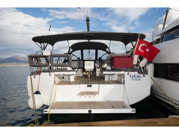 Bavaria C42 - Boatscribe.com