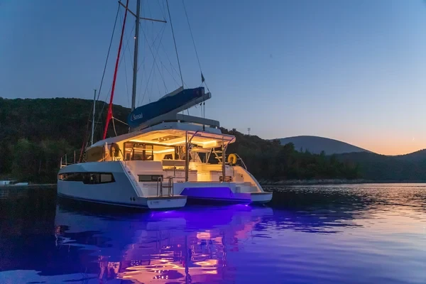 Leopard 45 - Boatscribe.com