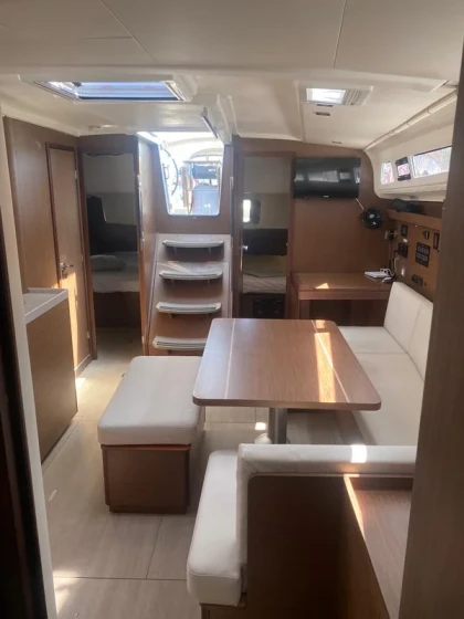 Oceanis 40.1 - Boatscribe.com