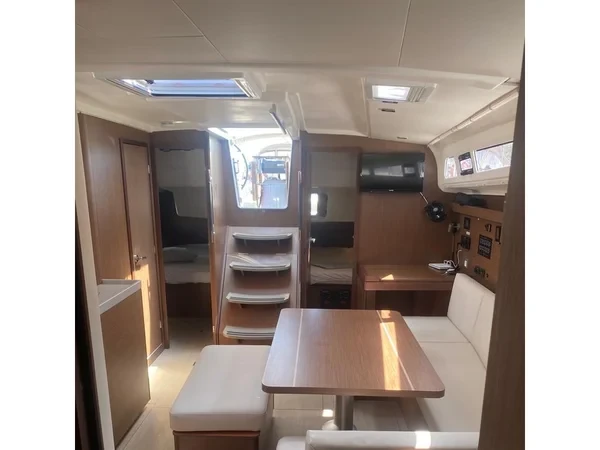 Oceanis 40.1 - Boatscribe.com