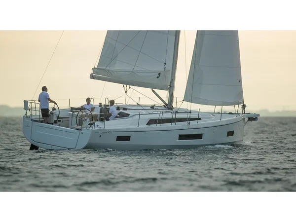 Oceanis 40.1 - Boatscribe.com