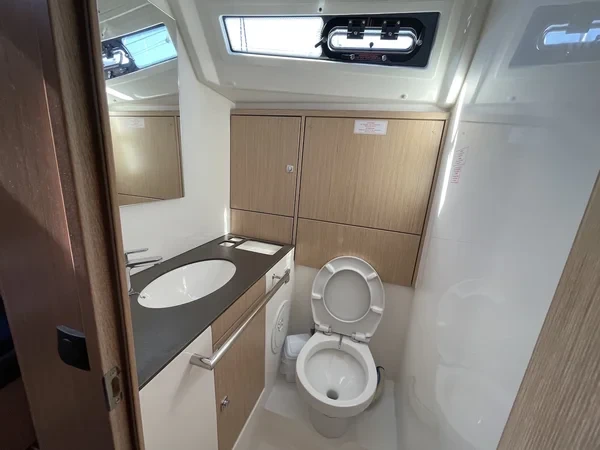Bavaria 46 Cruiser - Boatscribe.com