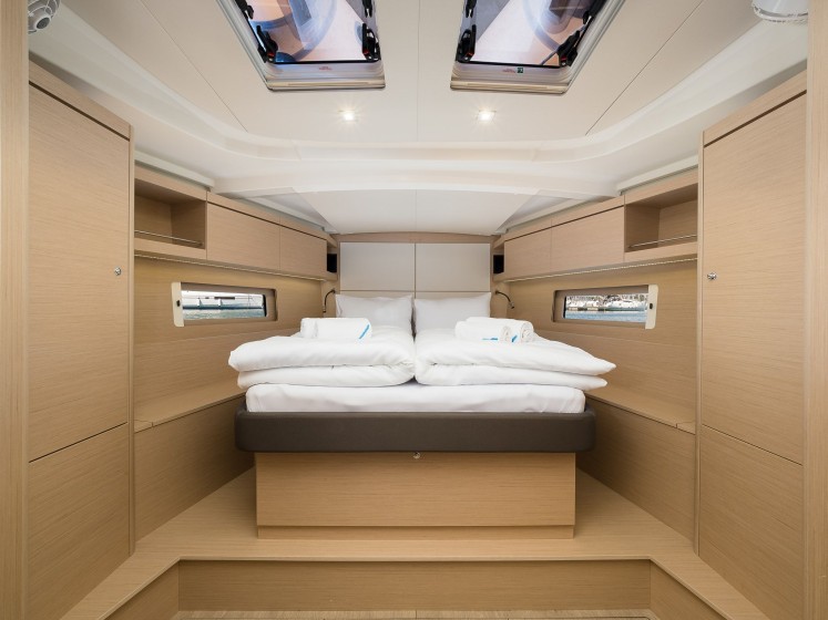Oceanis 46.1 - Boatscribe.com
