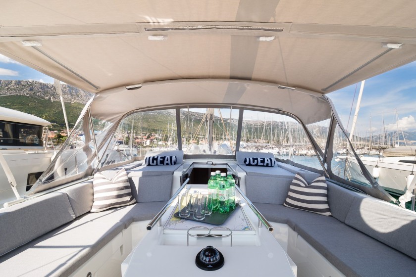 Oceanis 46.1 - Boatscribe.com