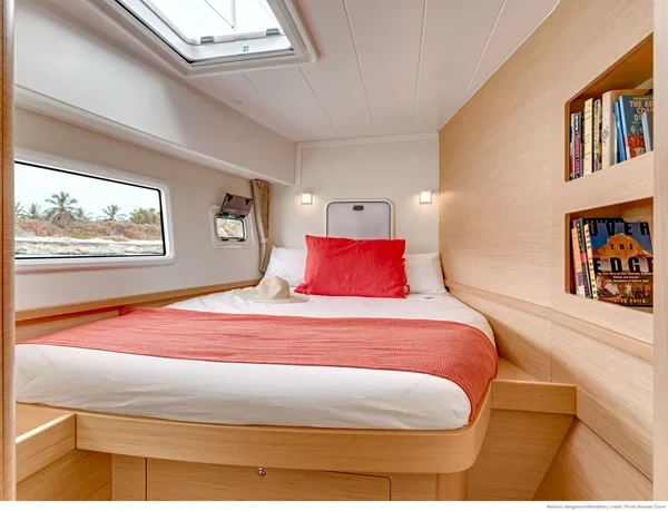 Lagoon 42 - Boatscribe.com