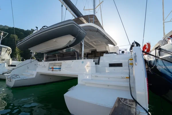 Lagoon 46 - Boatscribe.com
