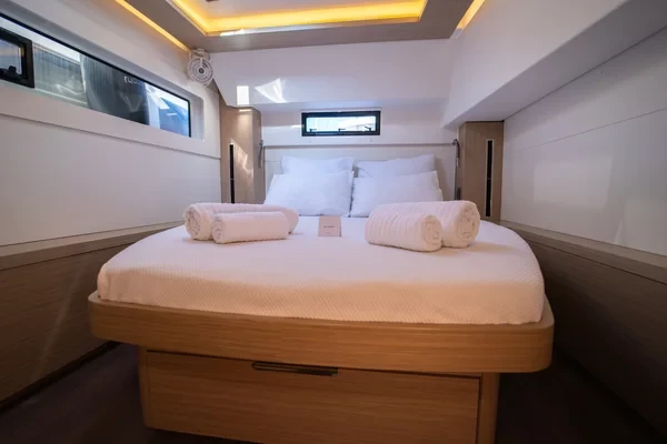 Lagoon 46 - Boatscribe.com