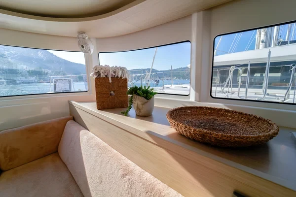 Lagoon 46 - Boatscribe.com