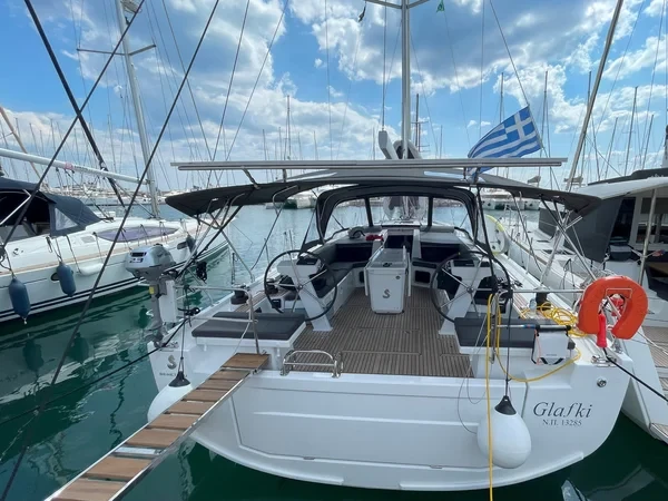 Oceanis 51.1 - Boatscribe.com