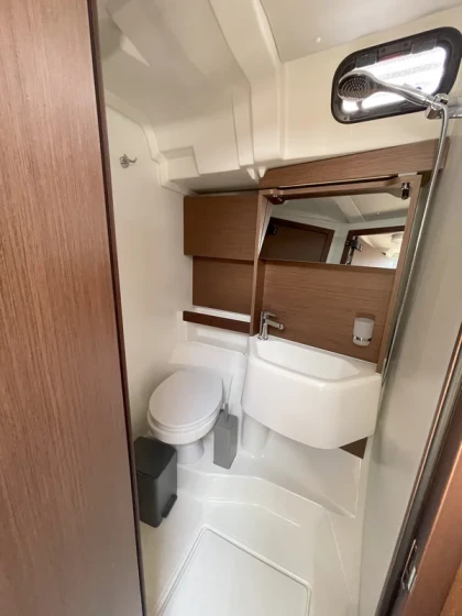 Oceanis 51.1 - Boatscribe.com