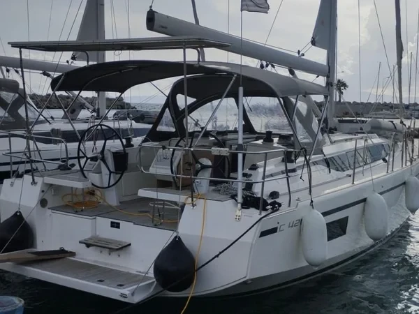 Bavaria C42 - Boatscribe.com