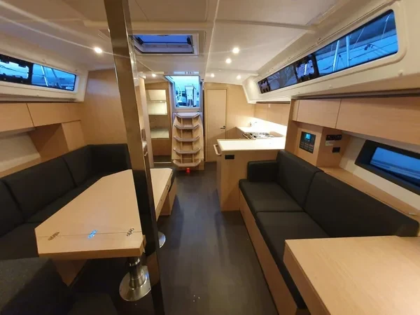 Bavaria C42 - Boatscribe.com
